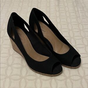 Dexflex Comfort Black Peep Toe Wedges